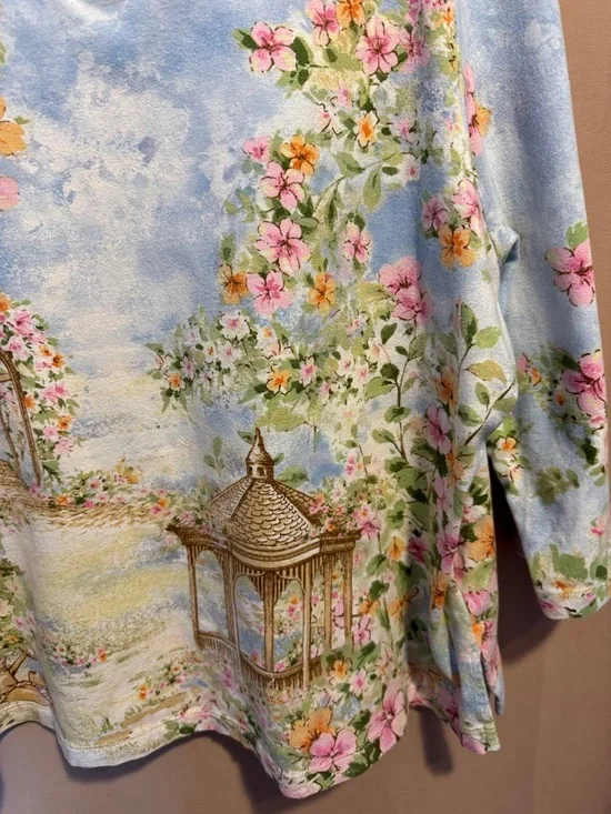Floral Print Blue Garden Gazebo Women's Top - Picture 3 of 4